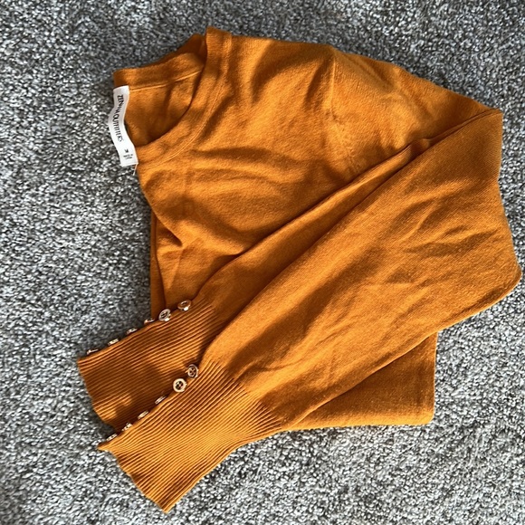 🍁 Long Sleeve Sweater - Picture 4 of 4